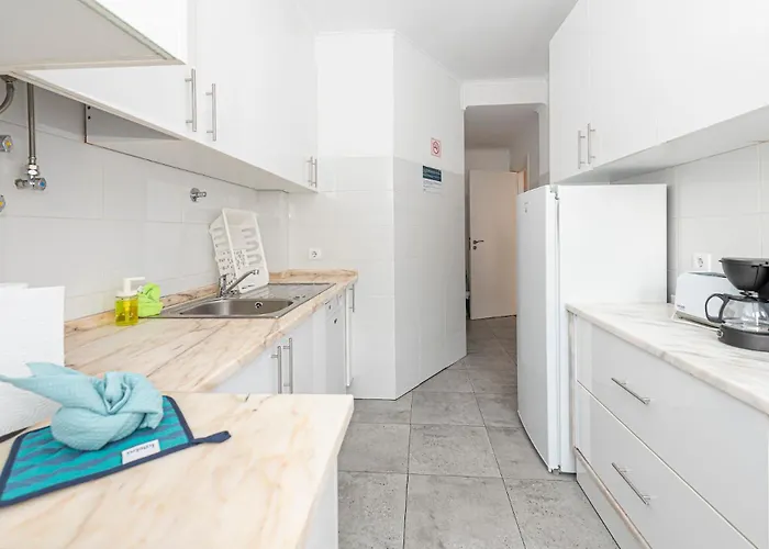 Houze Spacious Near Marques De Pombal Appartement Lissabon